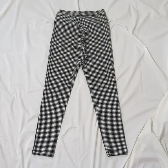 Urban Outfitters Susie High Rise Plaid Pants, Color Black/White Size 6 - Picture 5 of 15